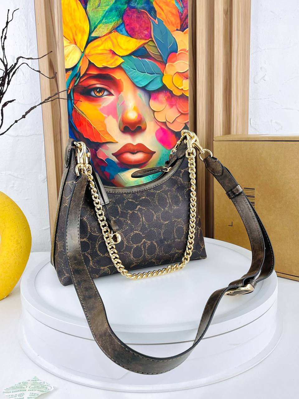 Coach Juliet Shoulder Bag 25 In Signature Canvas