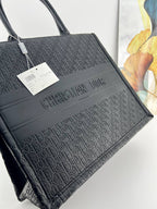 Christian Dior 30 Montaigne Puff Flap Bag