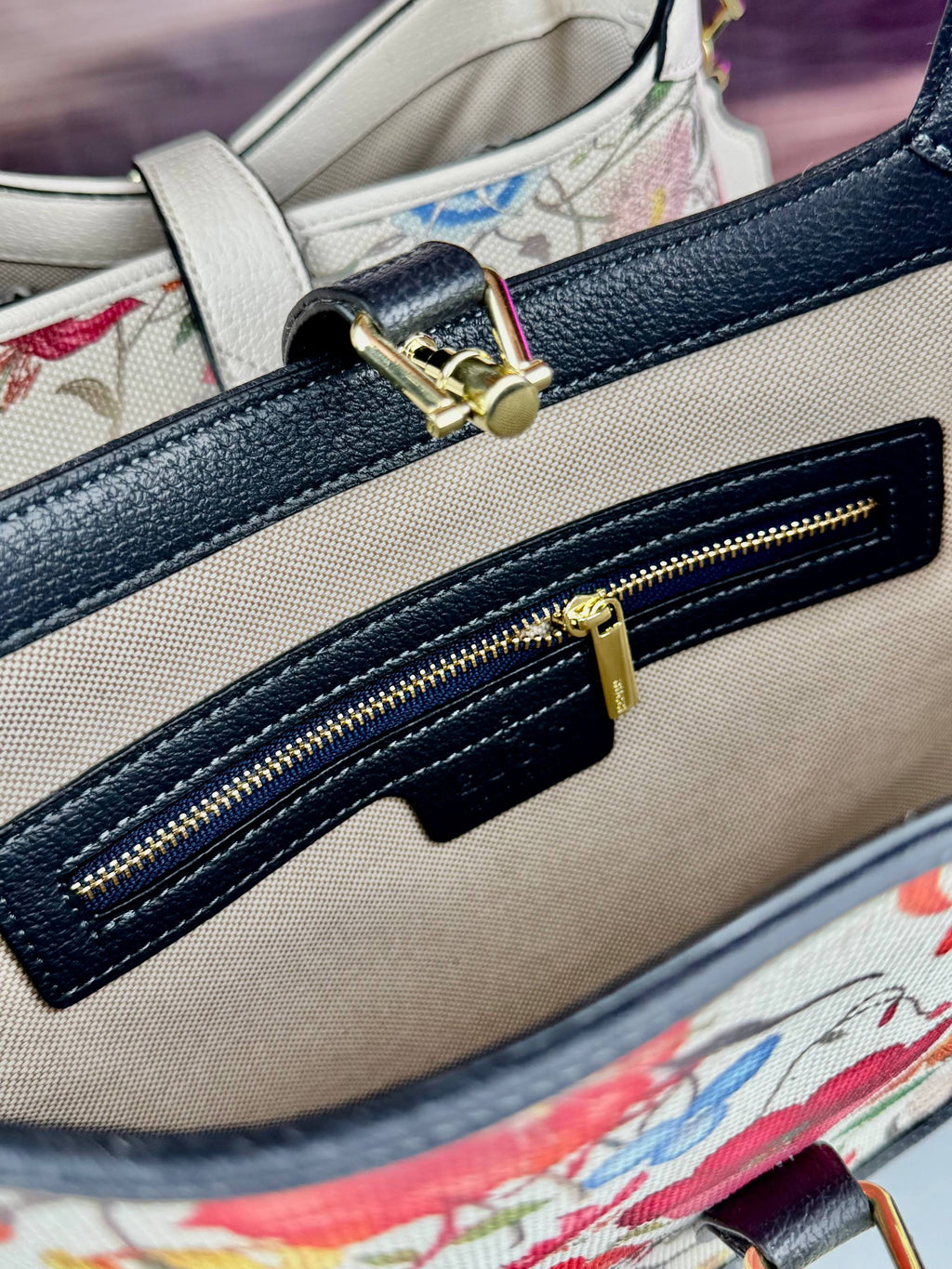 Gucci Jackie Flora Shoulder Bag
