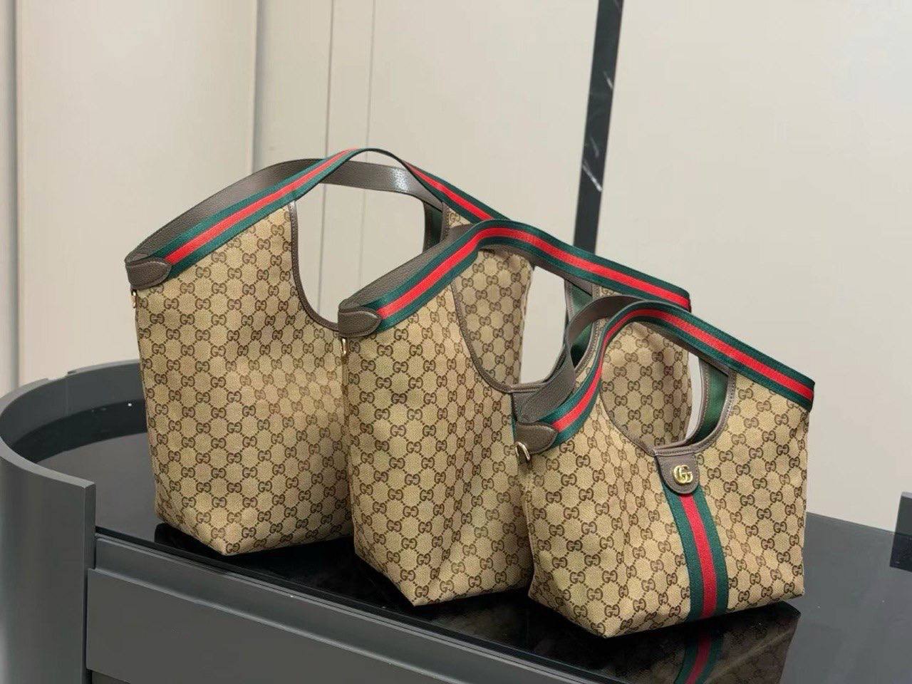 Gucci Giglio Tote Bag