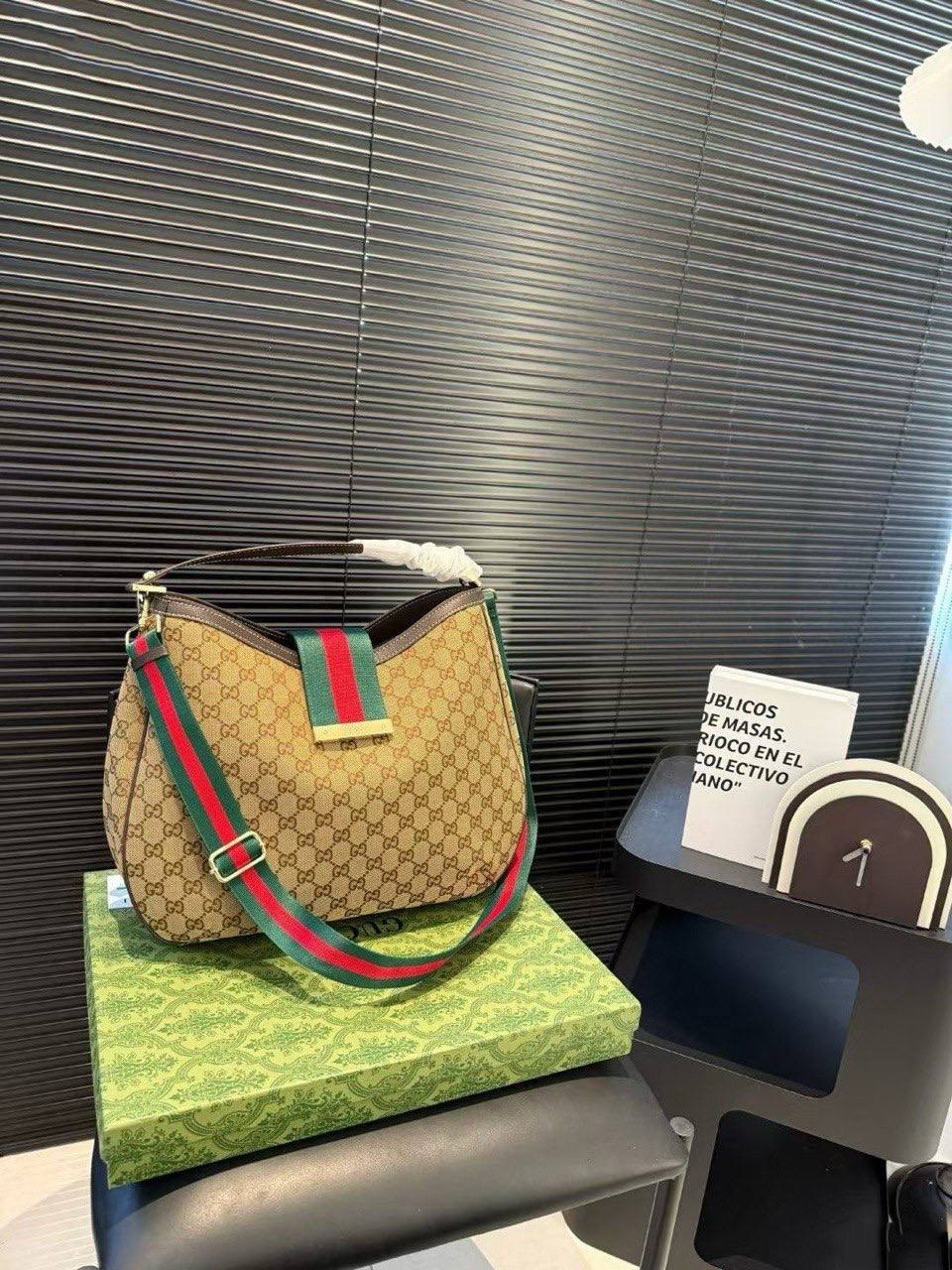 Gucci GG Canvas New Ladies Web Hobo Bag