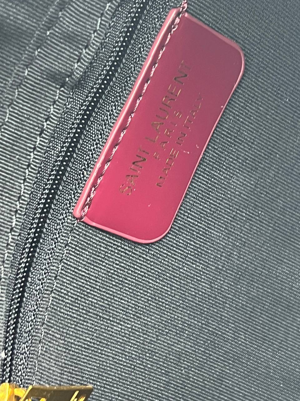 Saint Laurent Le 5 à 7 Shoulder Bag