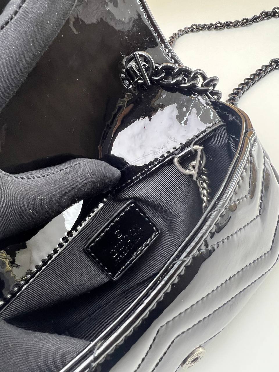 Gucci GG Marmont Monochrome Super Mini Bag in Black Patent Leather